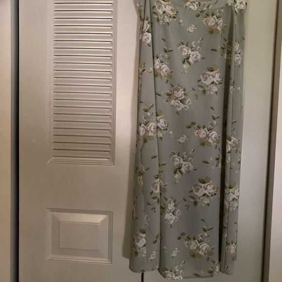 Floral Skirt - Picture 5 of 5